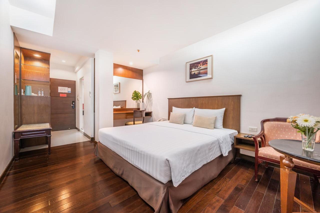 P2 Boutique Hotel Bangkok Buitenkant foto